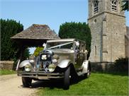 gloucestershire-wedding-car-hire-g24